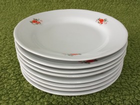 Set - odličnih 8 tanjira - Titov Veles - Yugoslavia