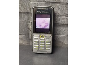 Sony Ericsson K320i mobilni telefon